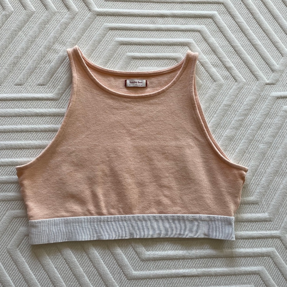 Aritzia Sunday Best, Peach cropped high neck sleeveless top, Size Small